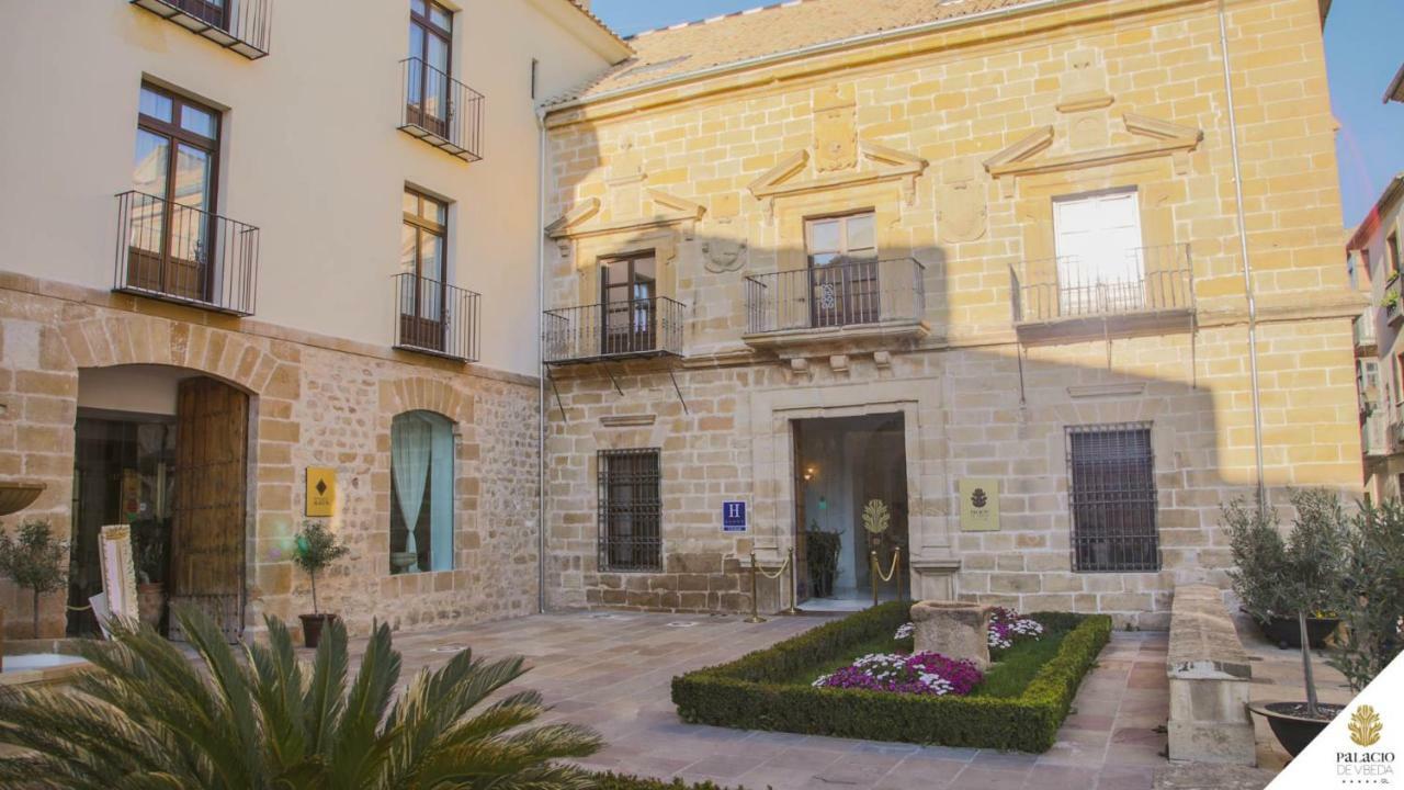 Hotel Palacio De Ubeda 5 G.L Exteriör bild The courtyard of the museum